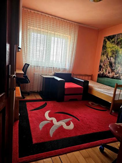Apartament cu 3 camere decomandat în Ultracentral