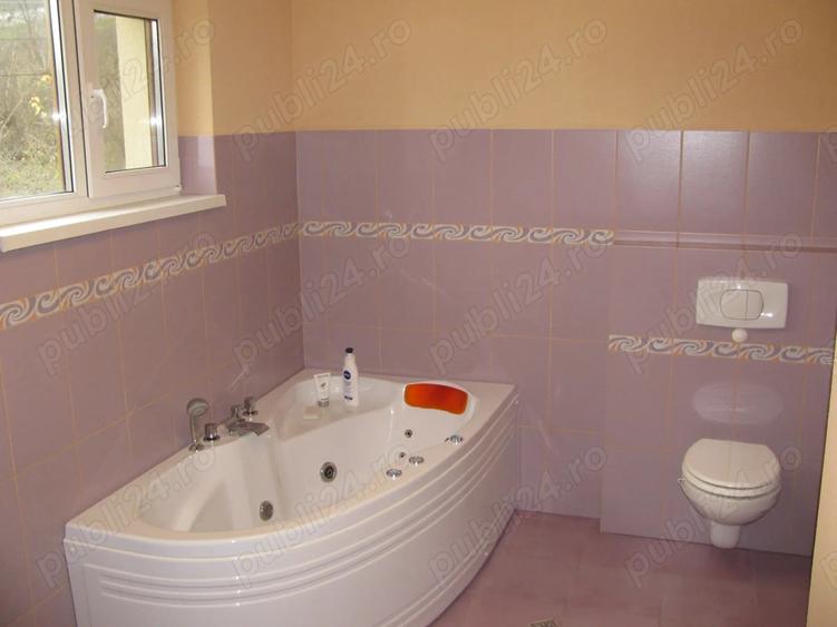 Casă cu 6 camere cu Teren 608 Mp în Câlnic