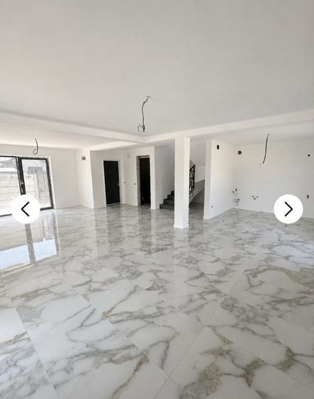 Casă cu 4 camere în Central