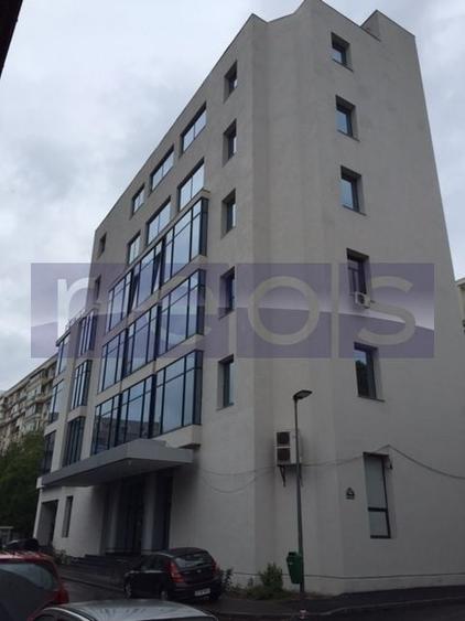 Spațiu comercial, de 1,900 mp, în Unirii