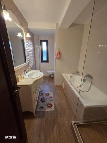Apartament cu 3 camere în Valea Aurie
