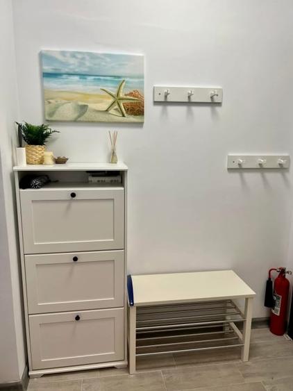 Apartament cu 2 camere semidecomandat, mobilat în Mamaia-Sat