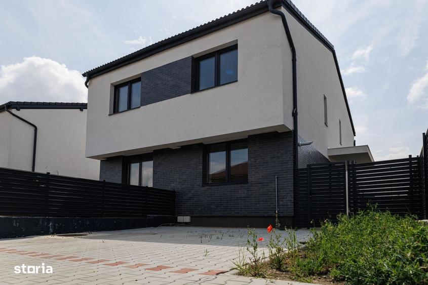 Casă cu 3 camere în Sânpetru