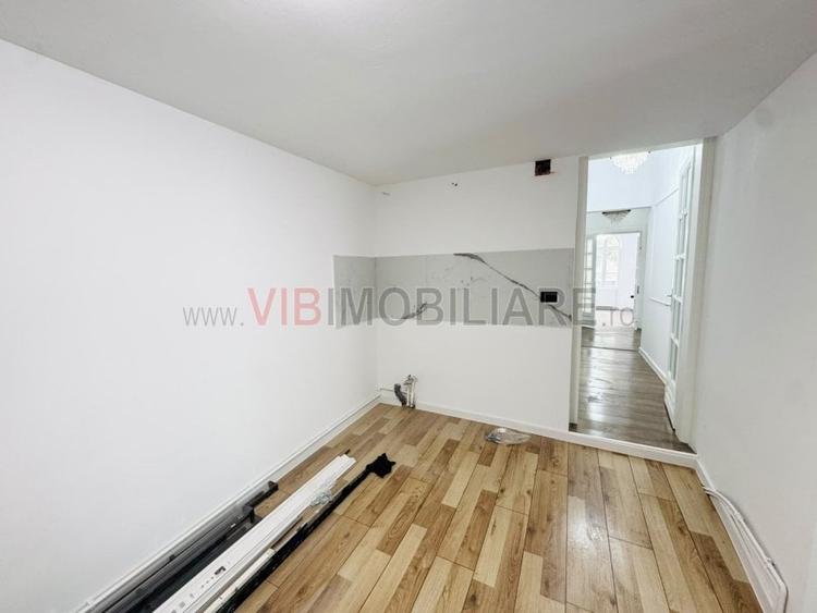 Birou, de 105 mp, în P-ța Alba Iulia