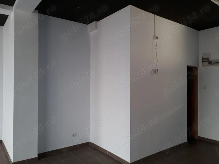 Spațiu comercial, de 60 mp, în Abator