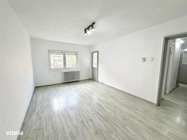 Apartament cu 2 camere decomandat în Vasile Aaron
