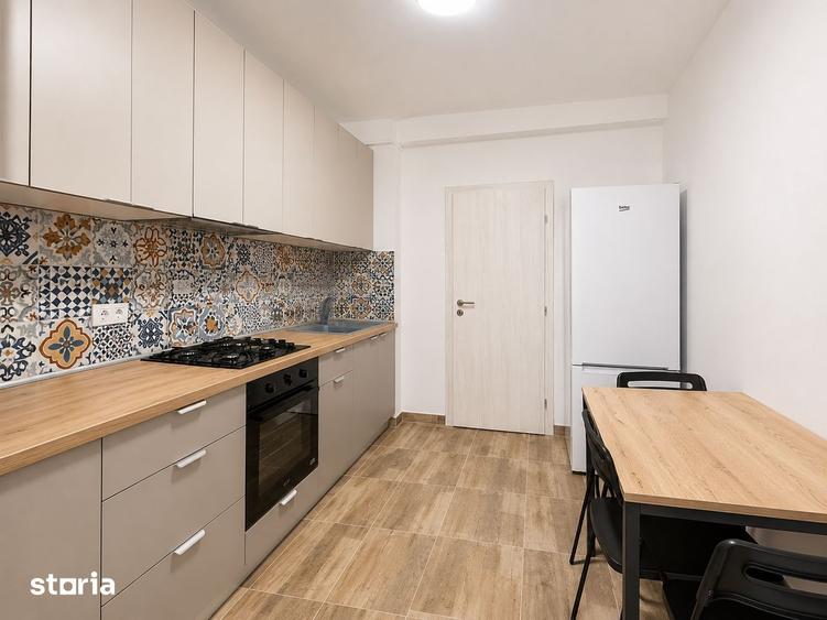 Apartament cu 2 camere decomandat, mobilat în Central