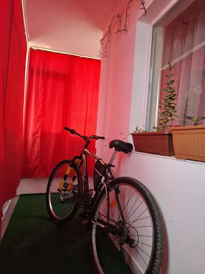 Garsonieră decomandată în Central