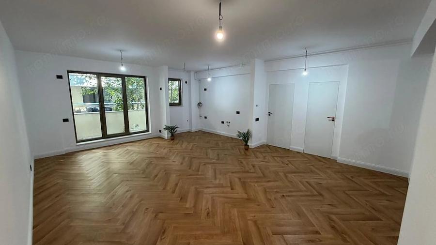 Apartament cu 2 camere decomandat în Aviației
