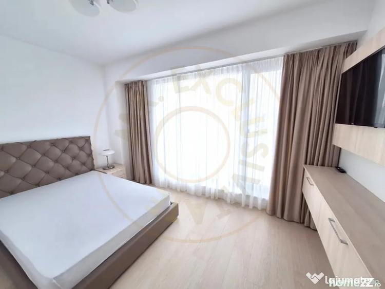 Apartament cu 4 camere decomandat, mobilat în Craiovei