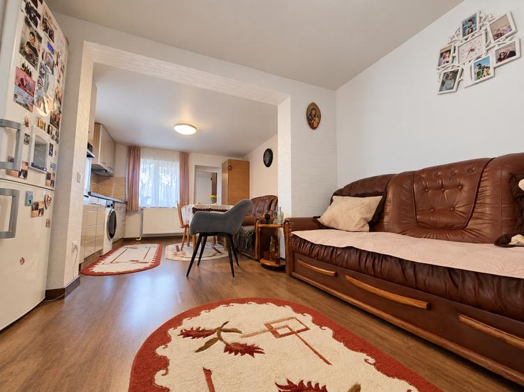 Casă individuală cu 6 camere cu Teren 211 Mp în Brăilița