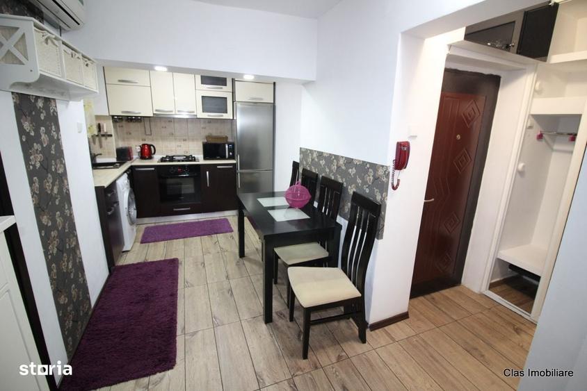 Apartament cu 2 camere decomandat în Central