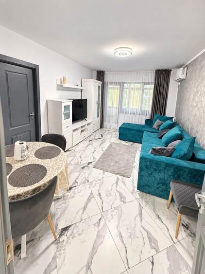 Apartament cu 2 camere decomandat în City Park Mall
