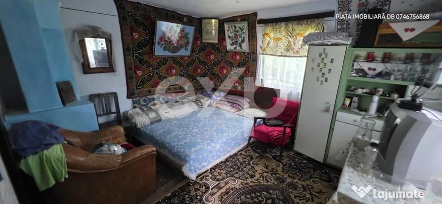 Casă cu 5 camere cu Teren 4489 Mp în Râu Alb de Jos