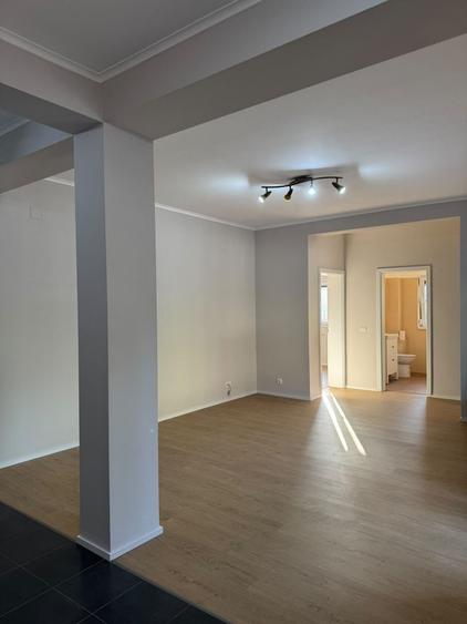 Apartament cu 3 camere decomandat în Giroc