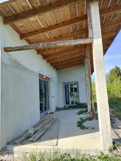 Casă cu 1 camere cu Teren 600 Mp în Central