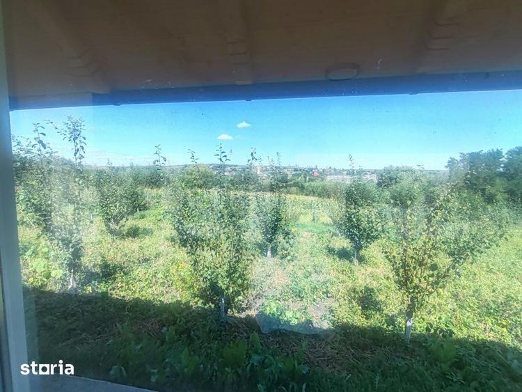 Casă cu 1 camere cu Teren 3000 Mp în Horodnic