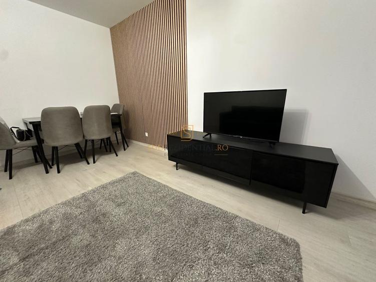 Apartament cu 2 camere decomandat, mobilat în Central