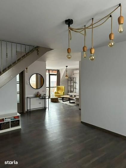 Apartament cu 4 camere în Fundeni