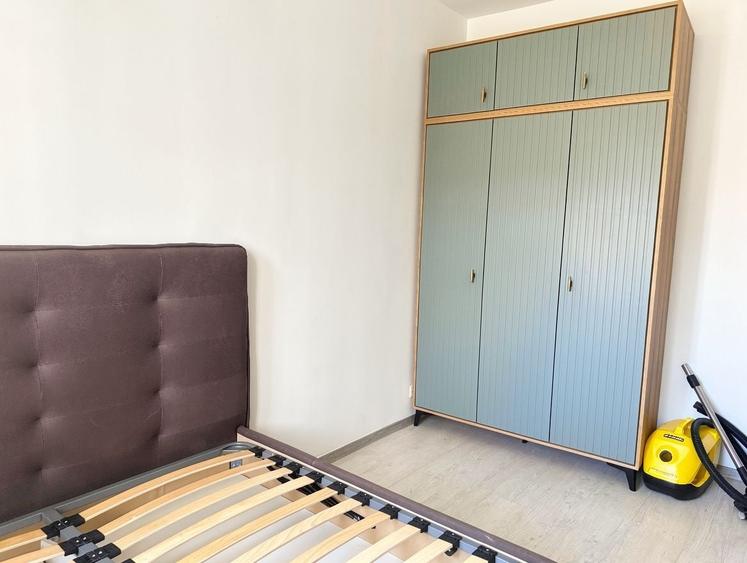 Apartament cu 2 camere decomandat, mobilat în Victoriei