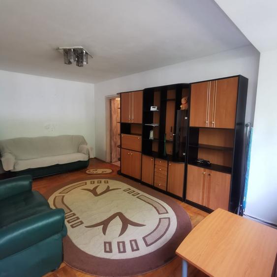 Apartament cu 2 camere semidecomandat în Radu Negru