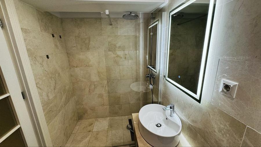 Apartament cu 2 camere decomandat în Exterior Vest