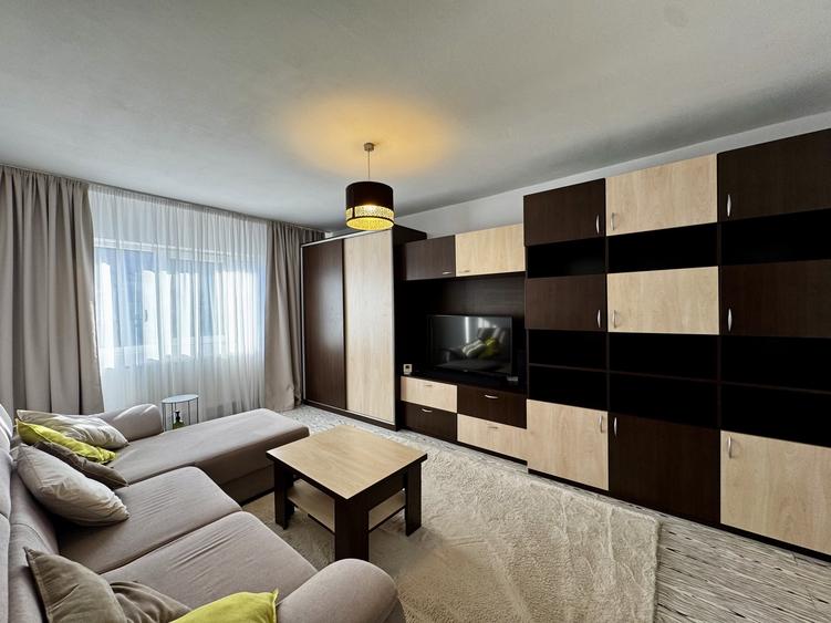 Apartament cu 2 camere decomandat, mobilat în Girocului