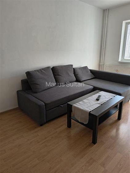 Apartament spre inchiriere, 400 euro in Centrul Civic, Brasov