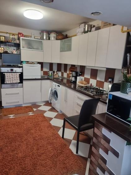 Apartament cu 2 camere decomandat, mobilat în Sud