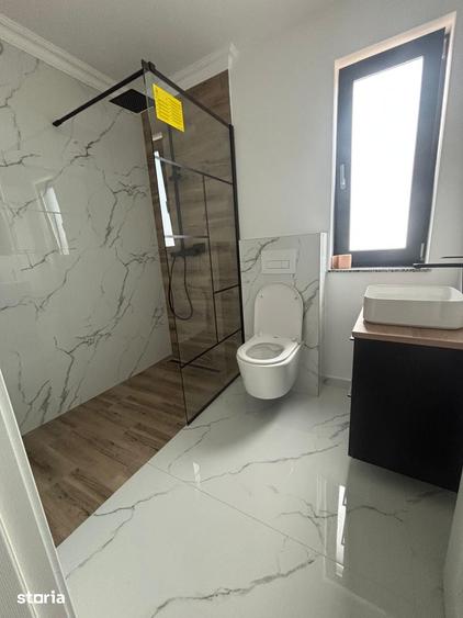 Casă cu 4 camere cu Teren 400 Mp în Centura