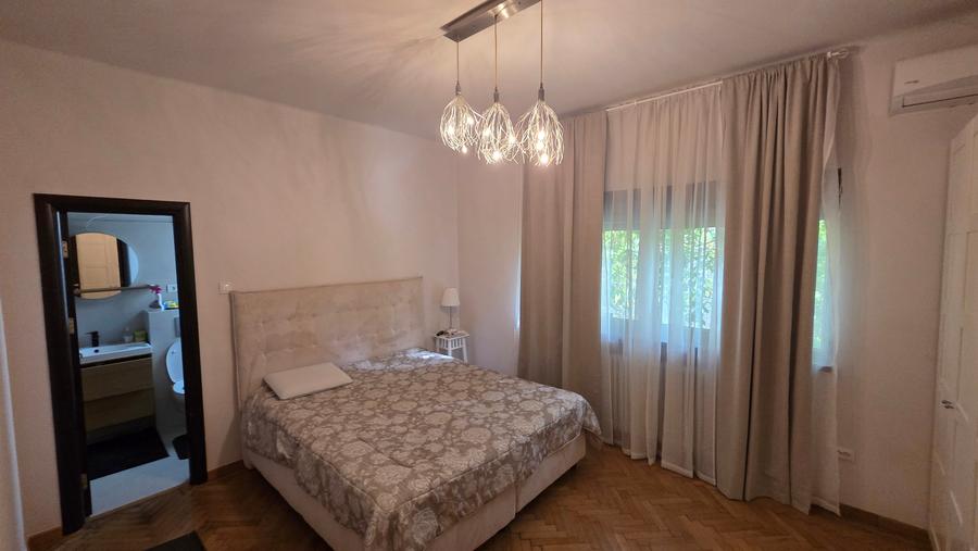 Apartament cu 3 camere decomandat în Armeneasca