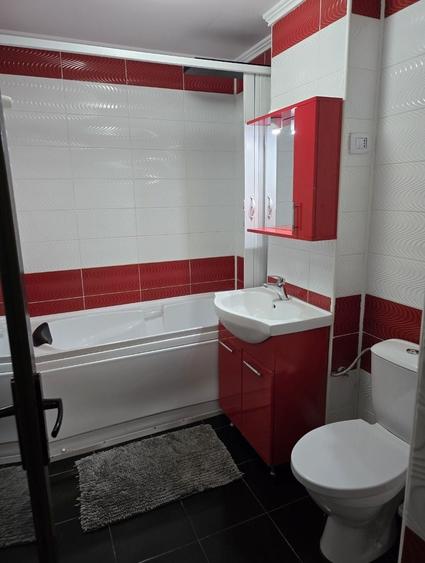 Apartament cu 2 camere semidecomandat în Unirii Sud