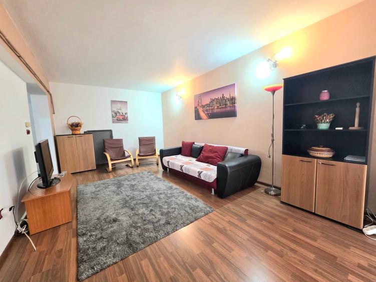 Garsonieră decomandată în Gării