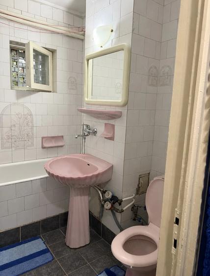 Apartament cu 2 camere nedecomandat în Central