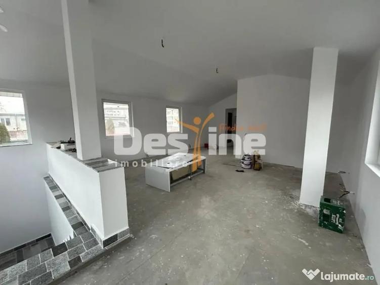 Spațiu comercial, de 336 mp, în Central