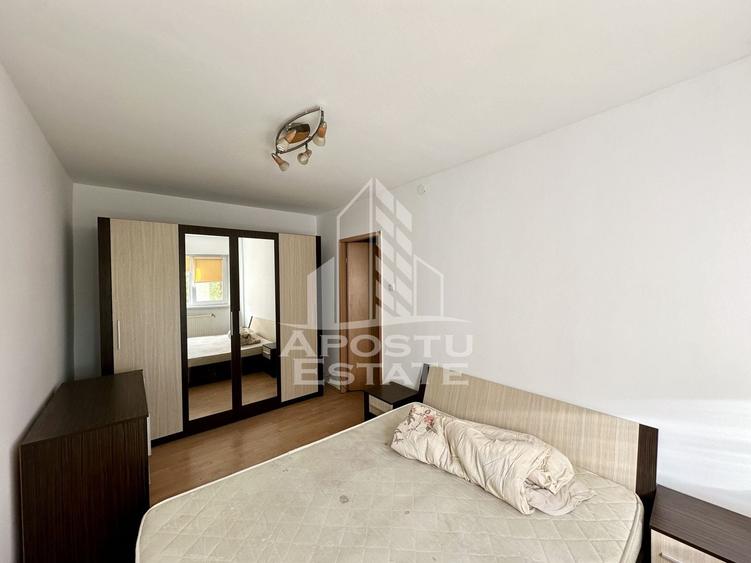 Apartament cu 2 camere semidecomandat, mobilat în Lipovei