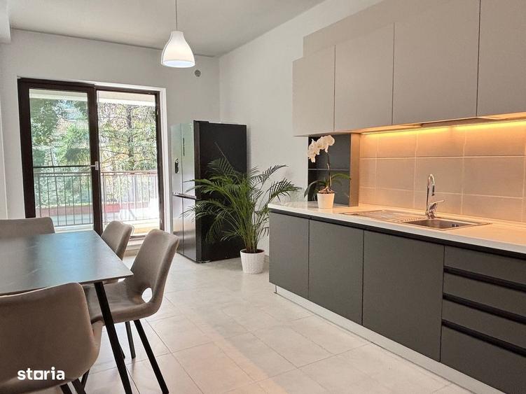 Apartament cu 4 camere în Grozești