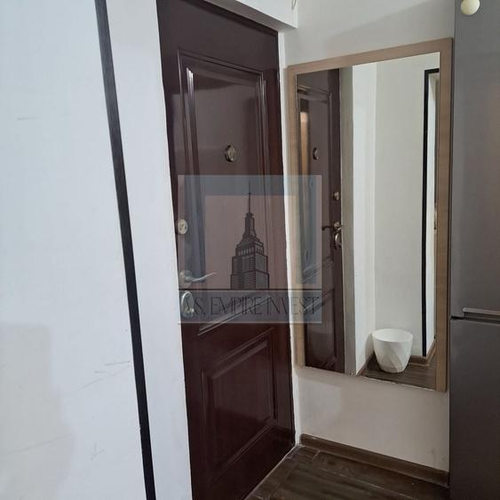 Garsonieră decomandată, mobilată în Centrul Civic