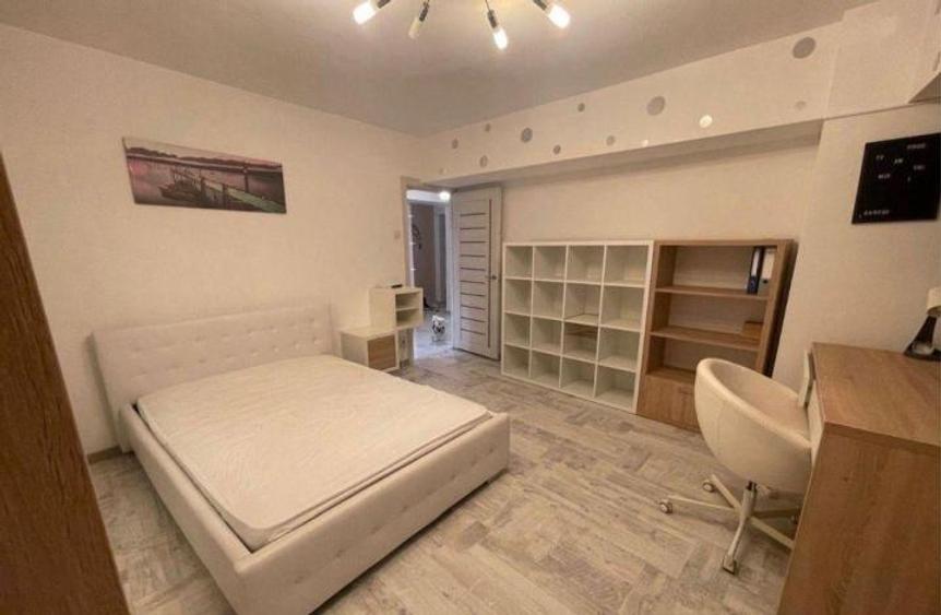 Garsonieră decomandată, mobilată în Nerva Traian