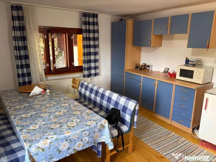 Casă cu 3 camere cu Teren 270 Mp în Bubești