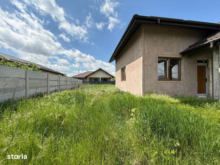 Casă cu 4 camere în Dumbrăveni