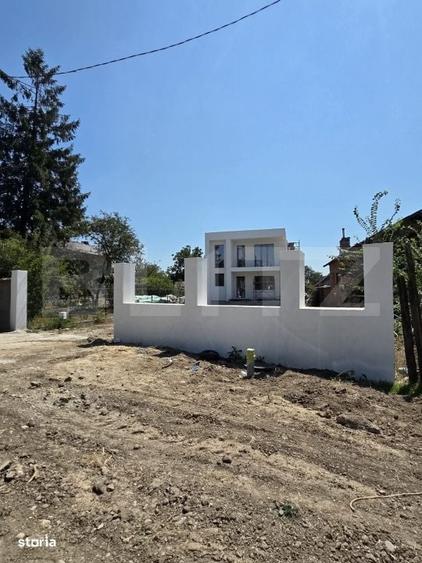 Casă cu 4 camere în Brezoaia