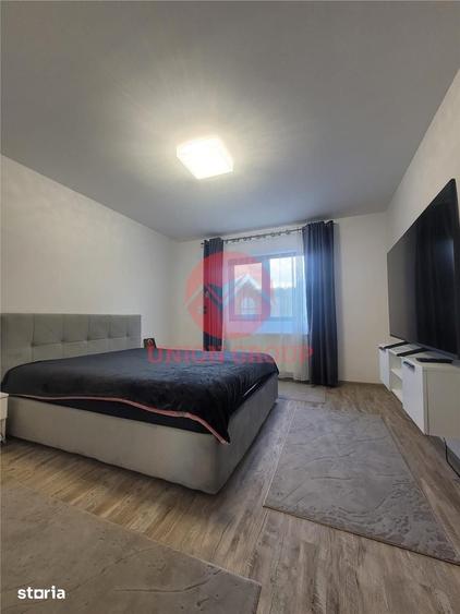 Casă cu 4 camere cu Teren 500 Mp în Castelu
