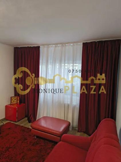 Apartament cu 4 camere decomandat, mobilat în Central