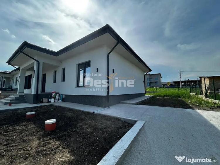 Casă cu 4 camere cu Teren 450 Mp în Breazu