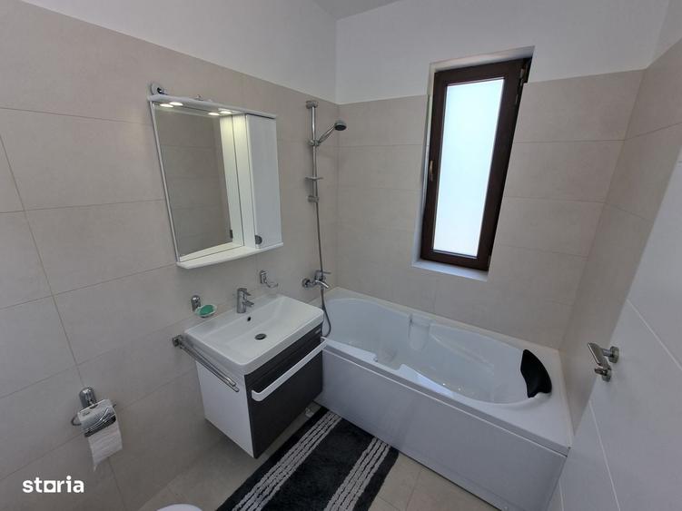 Apartament cu 3 camere decomandat în Muncii