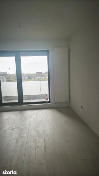 Apartament cu 3 camere în Metalurgiei
