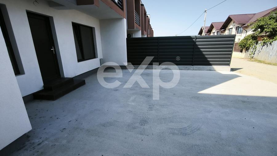 Casă cu 4 camere cu Canalizare în Trivale Platou