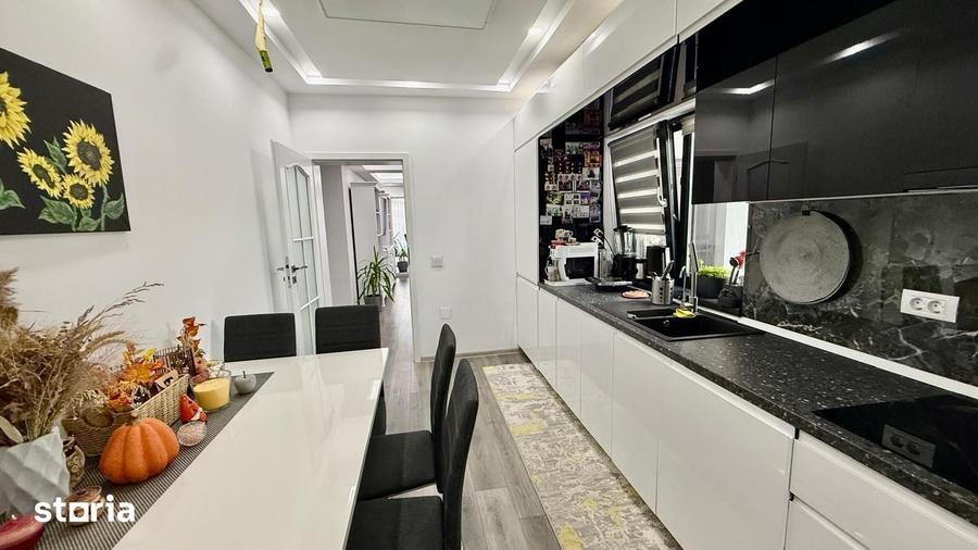 Casă cu 5 camere cu Teren 600 Mp în Aroneanu