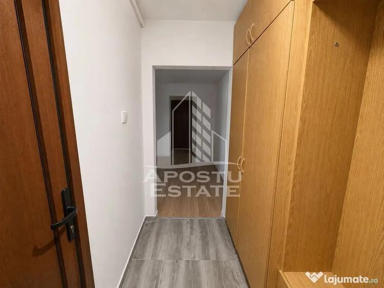 Apartament cu 2 camere semidecomandat în Soarelui